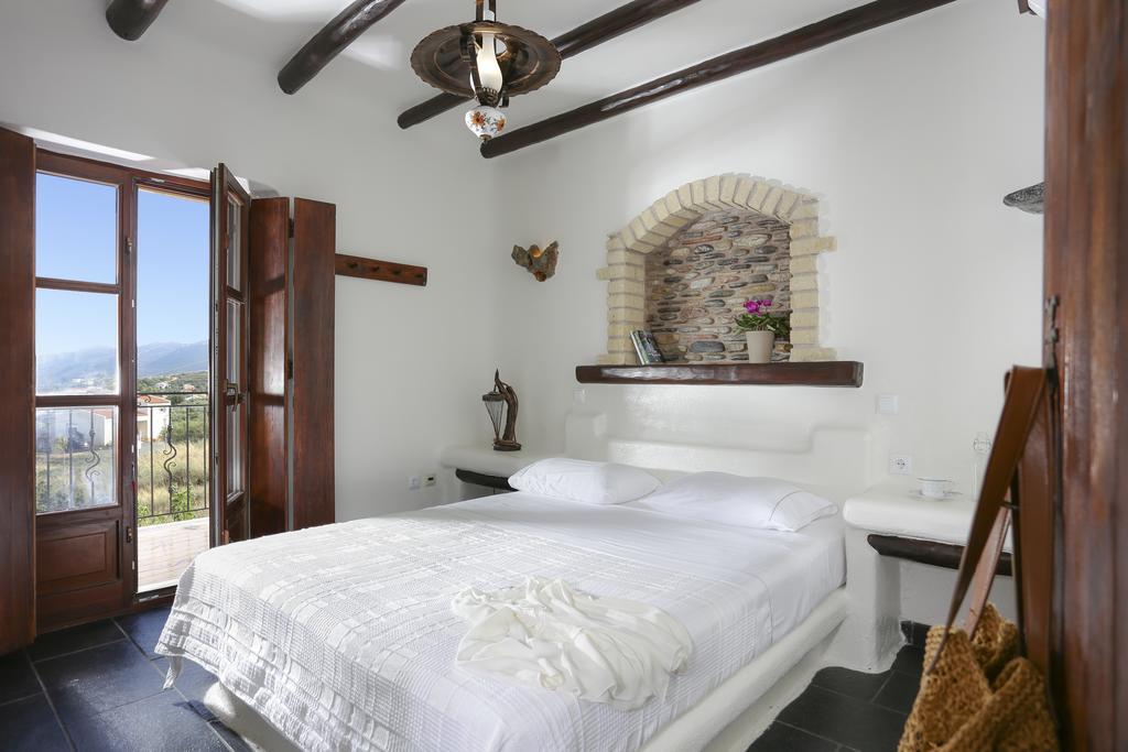 Astrolithos Boutique Hotel โมเน็มวาซี ห้อง รูปภาพ