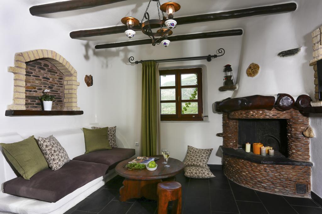 Astrolithos Boutique Hotel โมเน็มวาซี ห้อง รูปภาพ