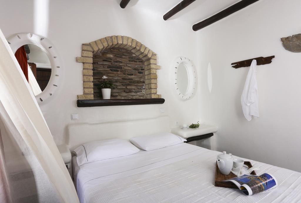 Astrolithos Boutique Hotel โมเน็มวาซี ห้อง รูปภาพ